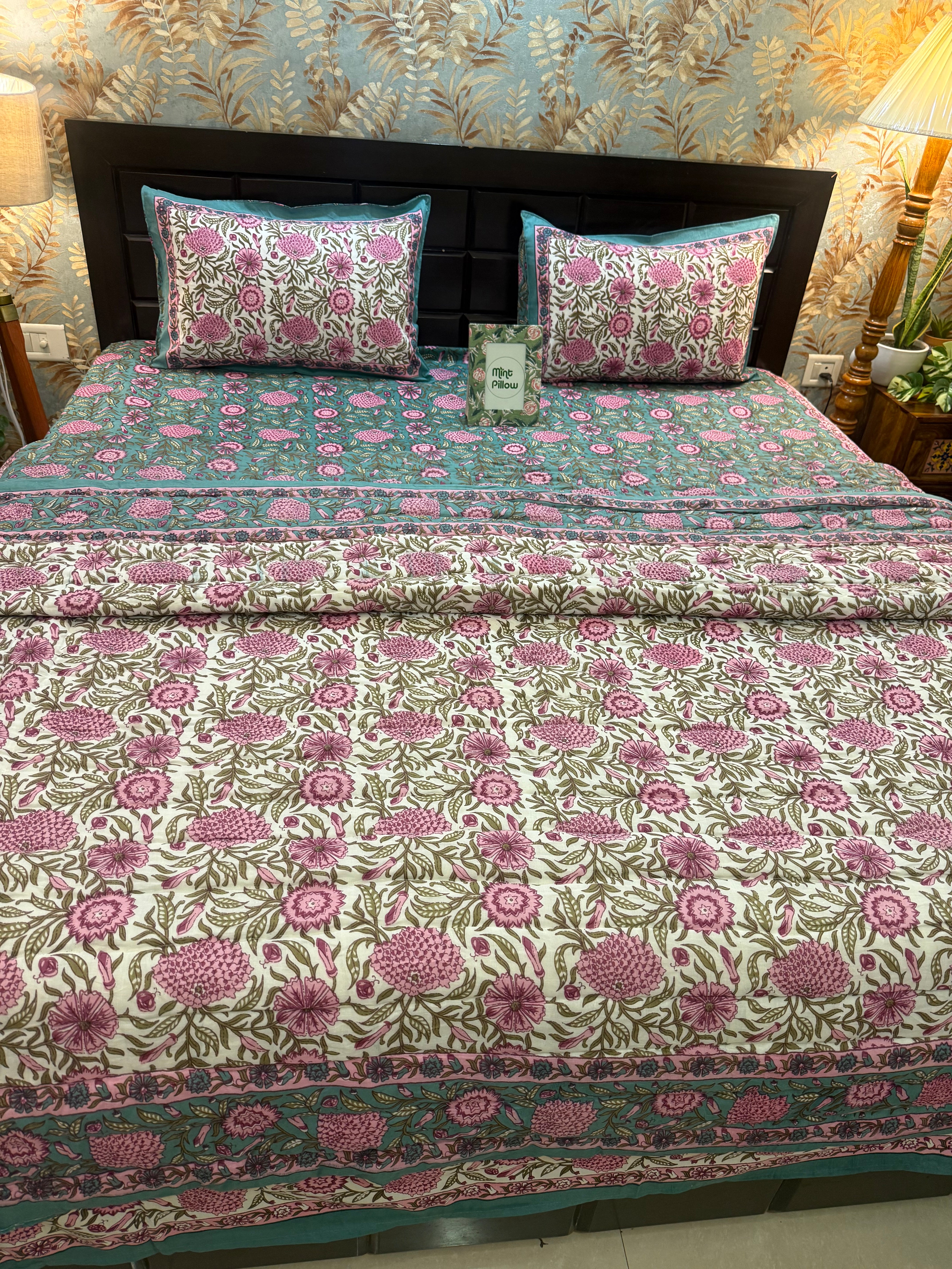 Quilt & Comforter