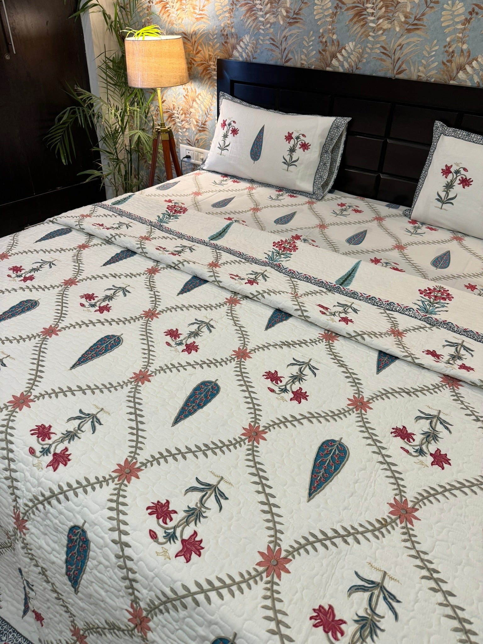 Quilt & Comforter