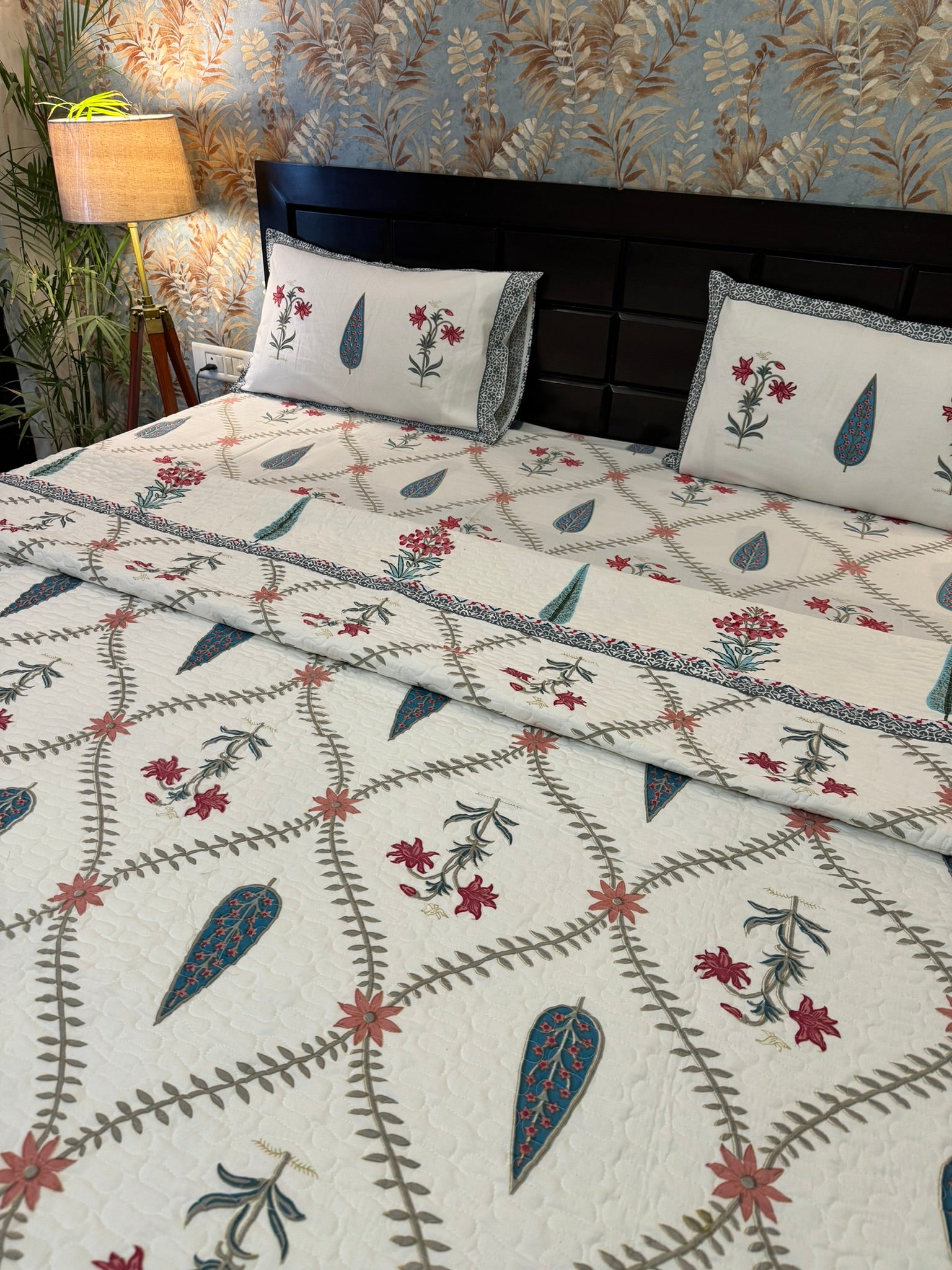 Quilt & Comforter