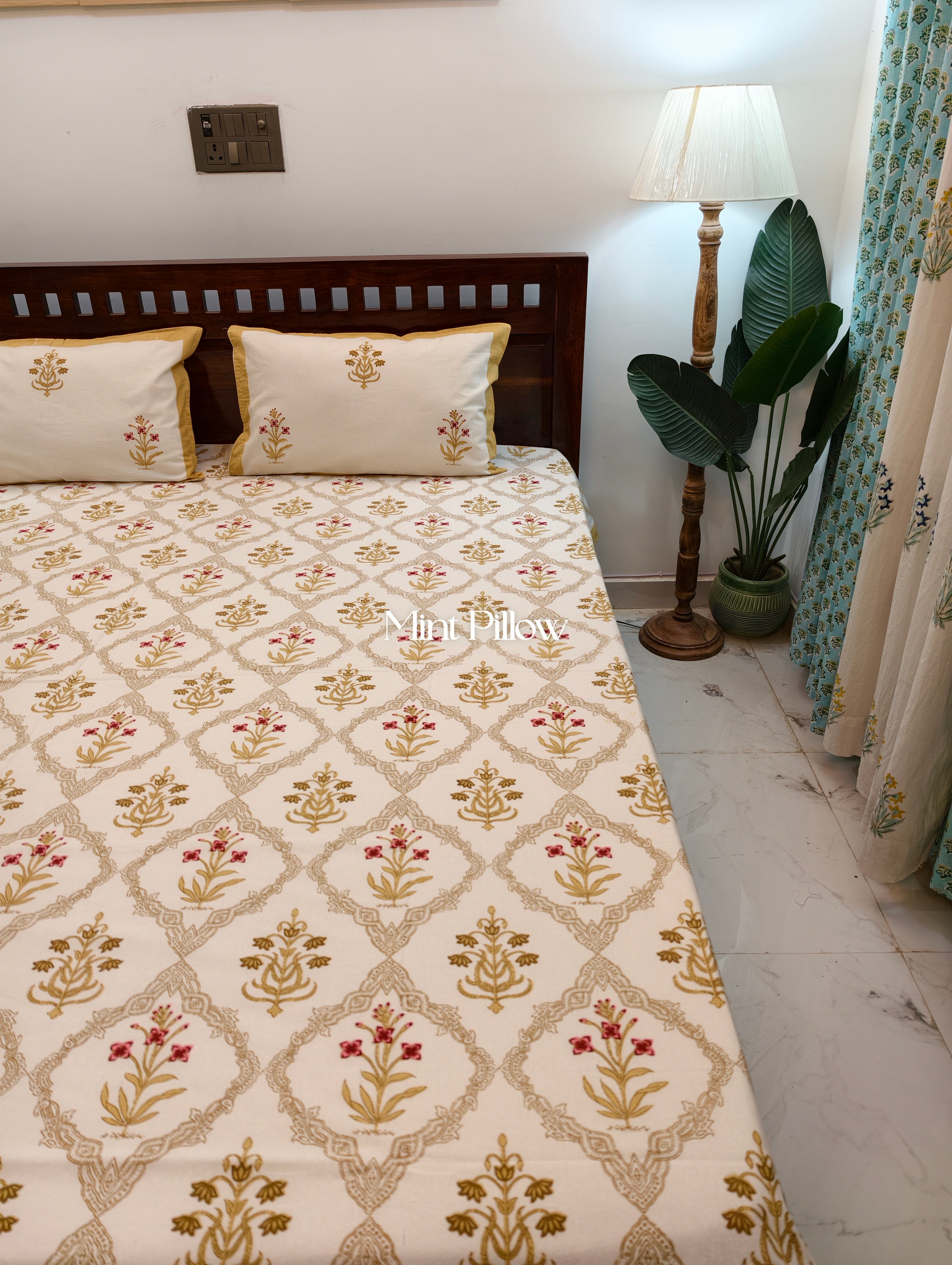 King/Queen Size Regular Bedsheet