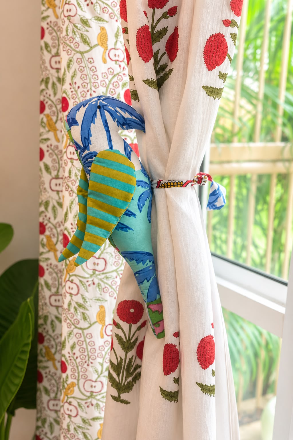 Parrot Curtain tieback