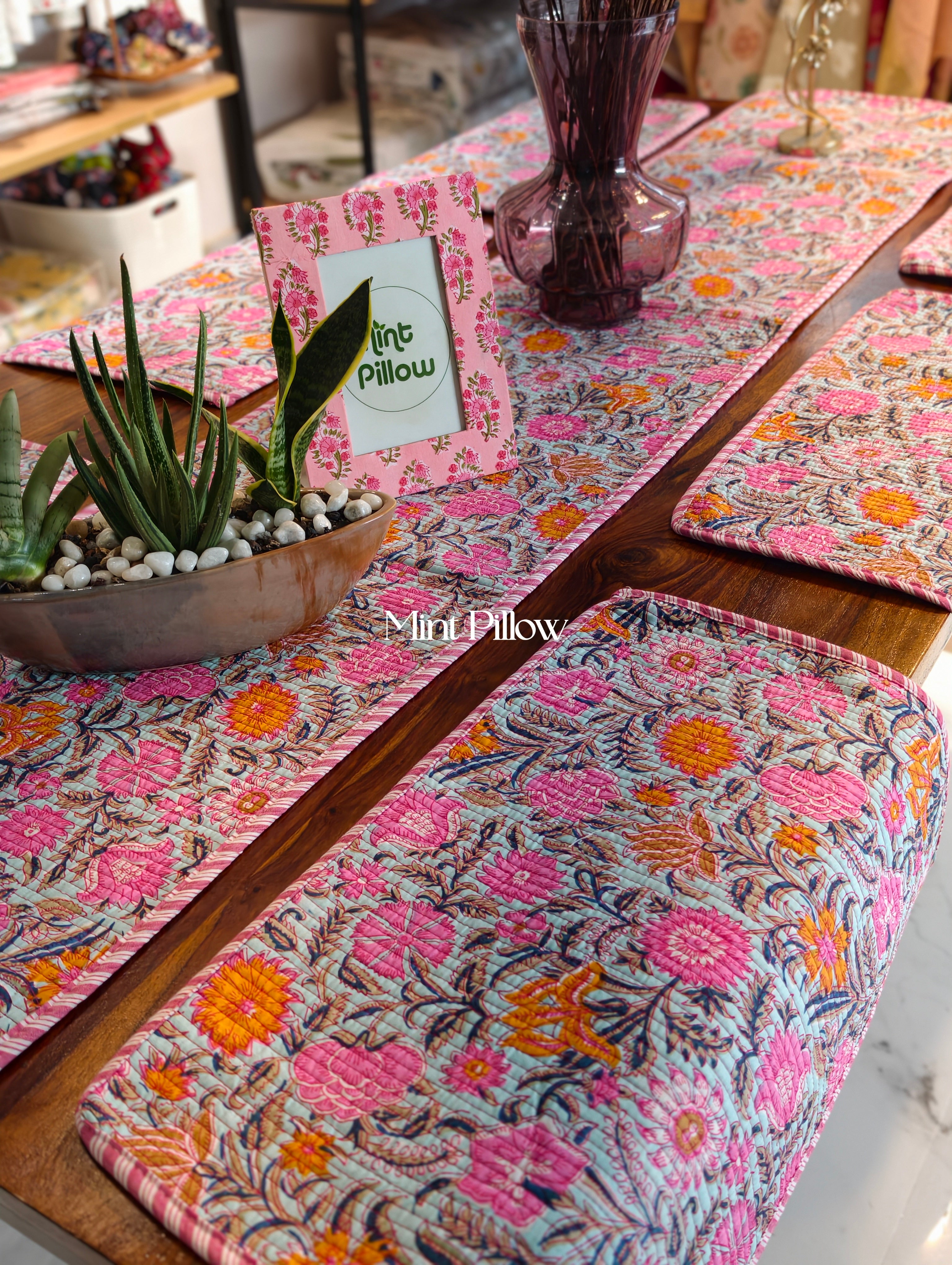 Quilted 6-Seater Runner & Mat Set