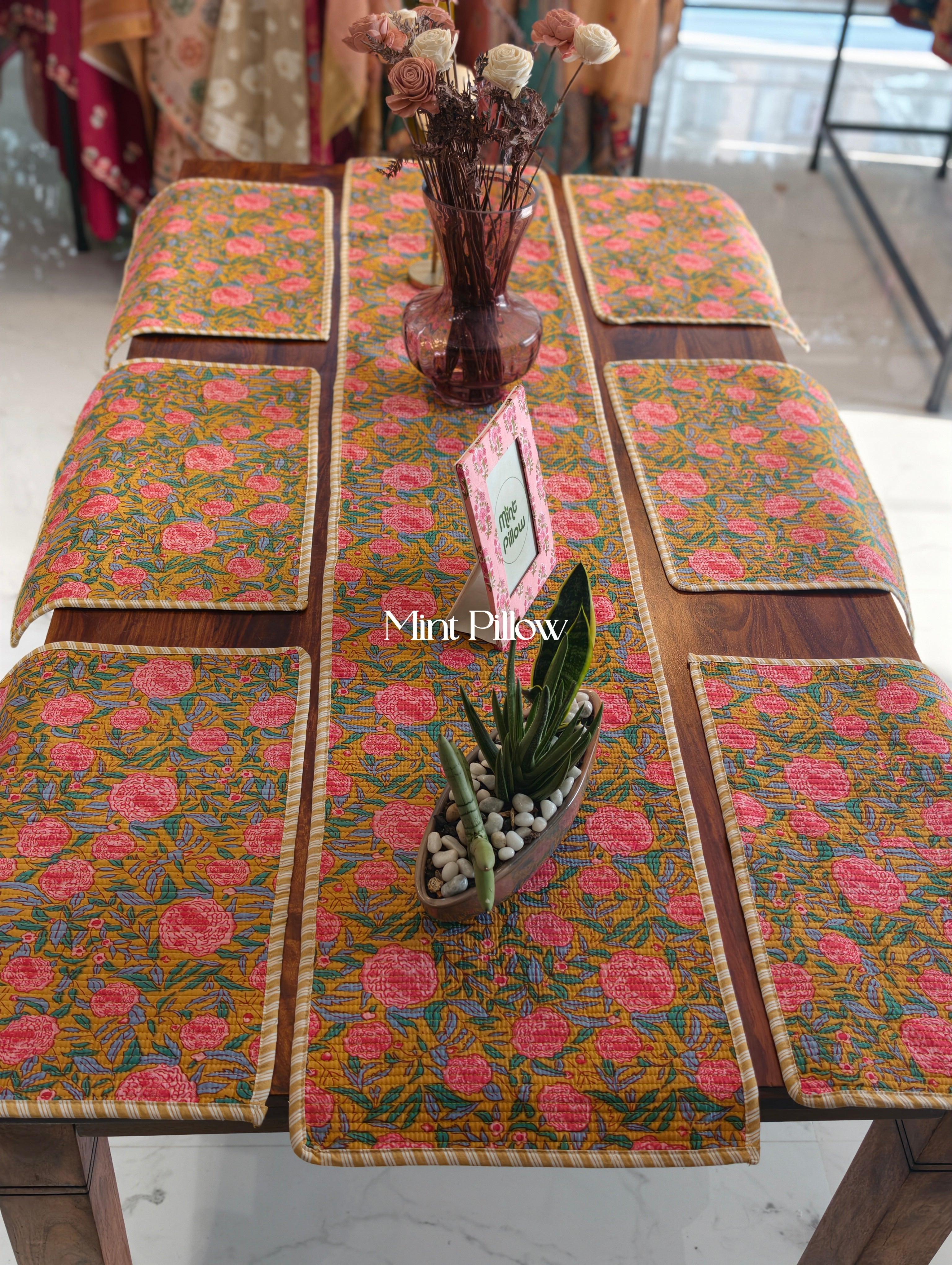 Quilted 6-Seater Runner & Mat Set