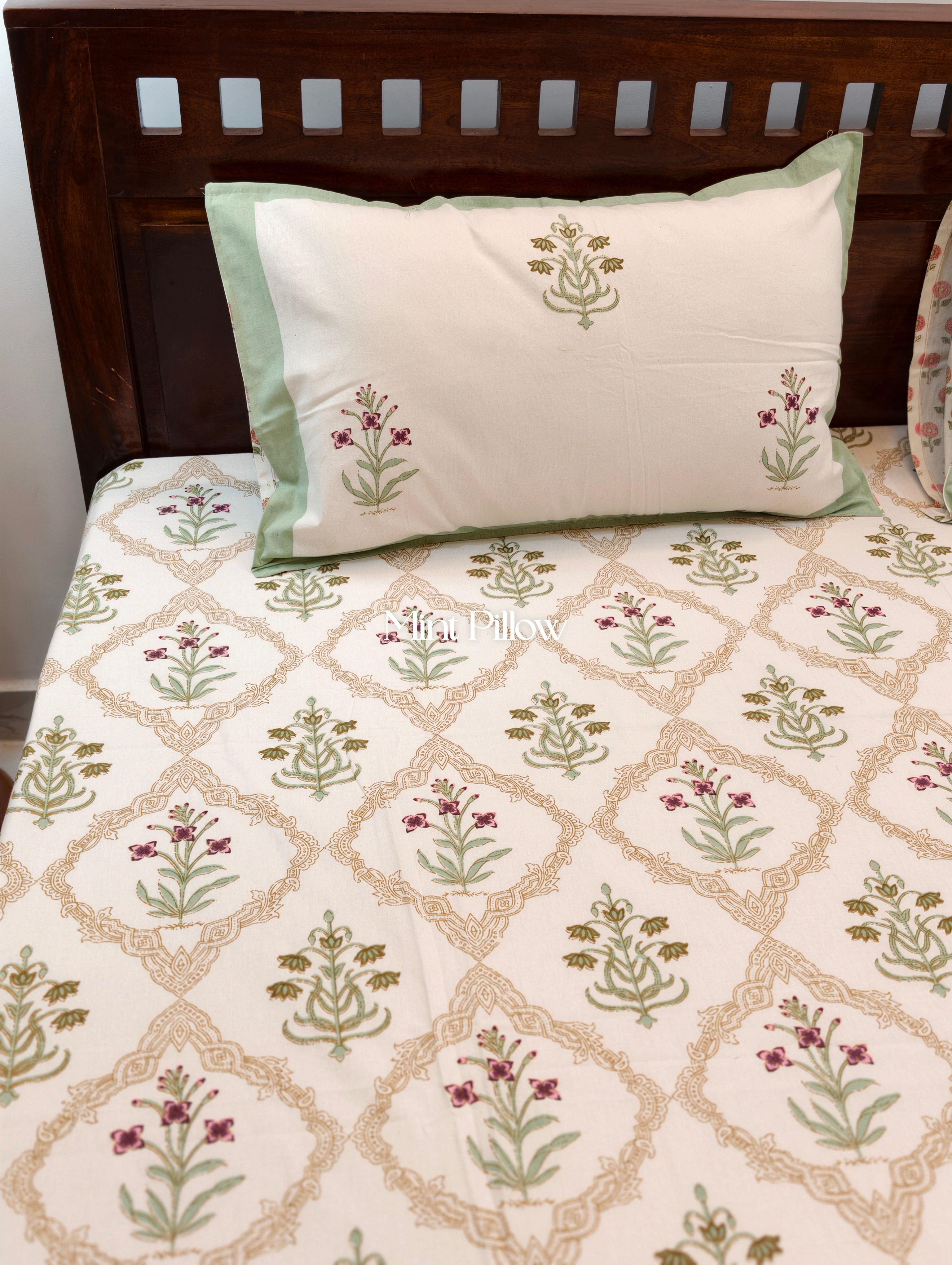 King/Queen Size Regular Bedsheet