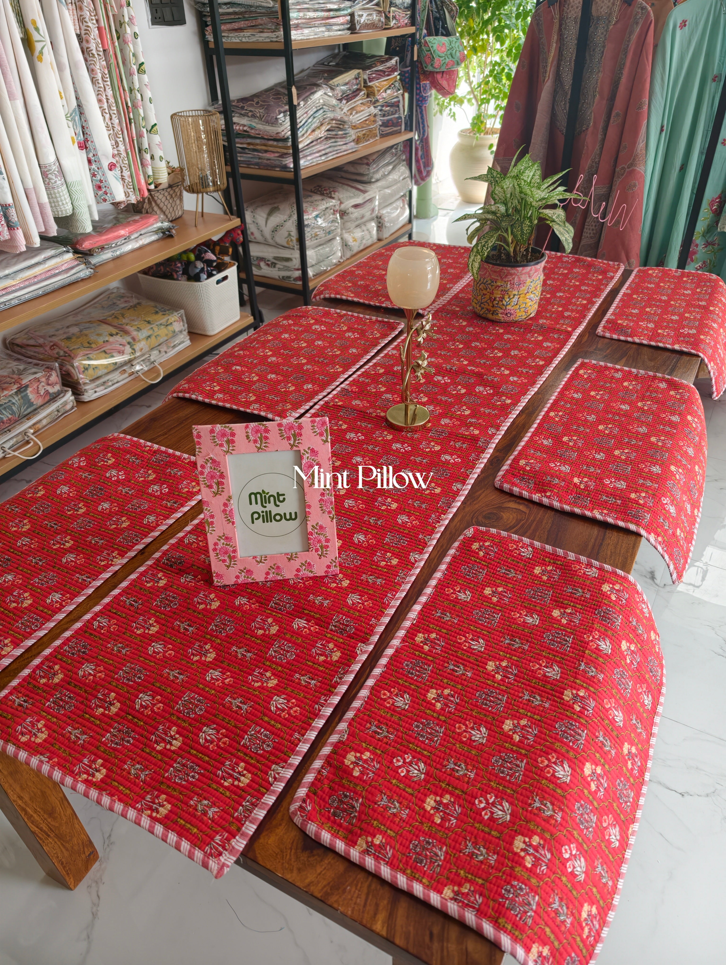 Quilted 6-Seater Runner & Mat Set