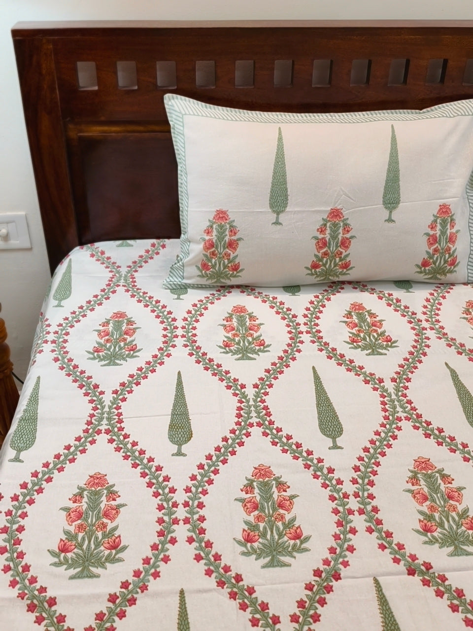 King/Queen Size Regular Bedsheet