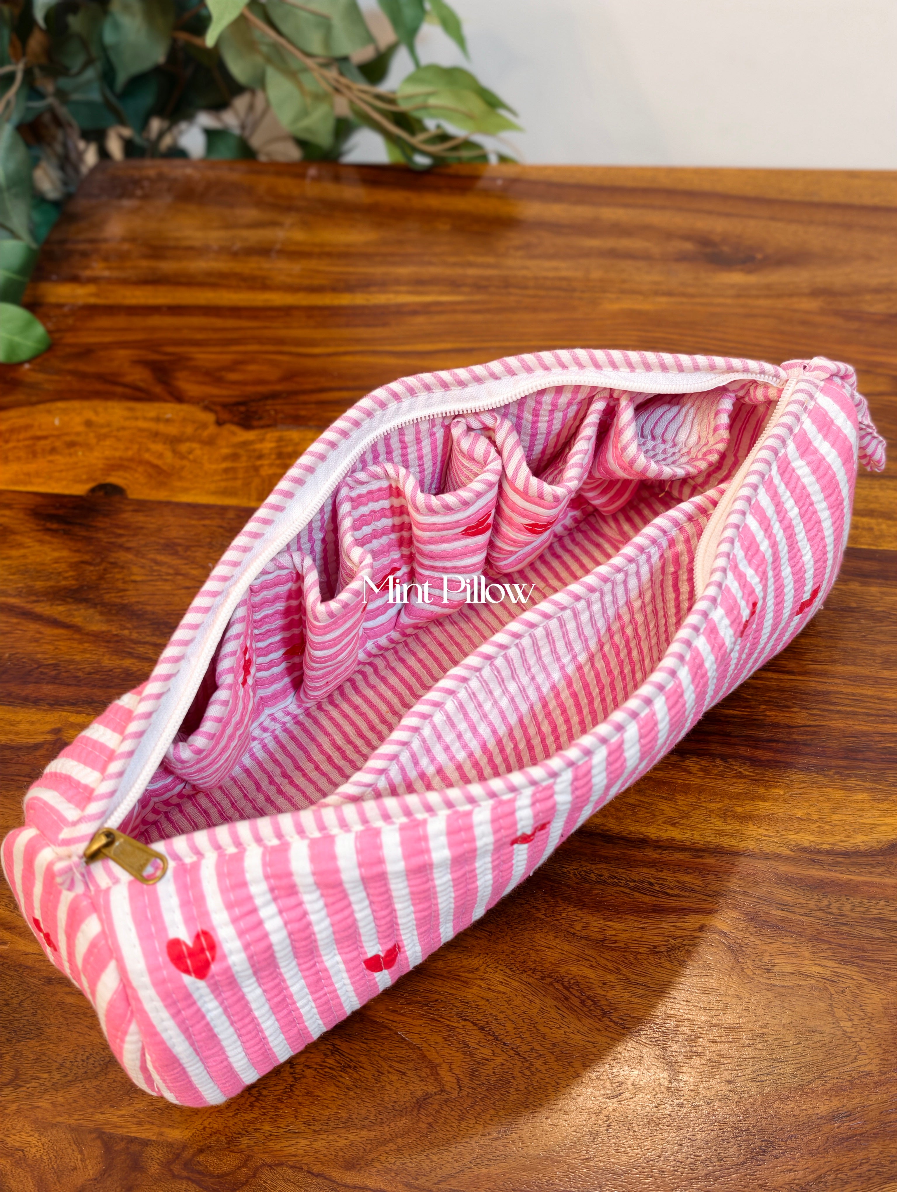 Dyson / Multipurpose Travel Bag