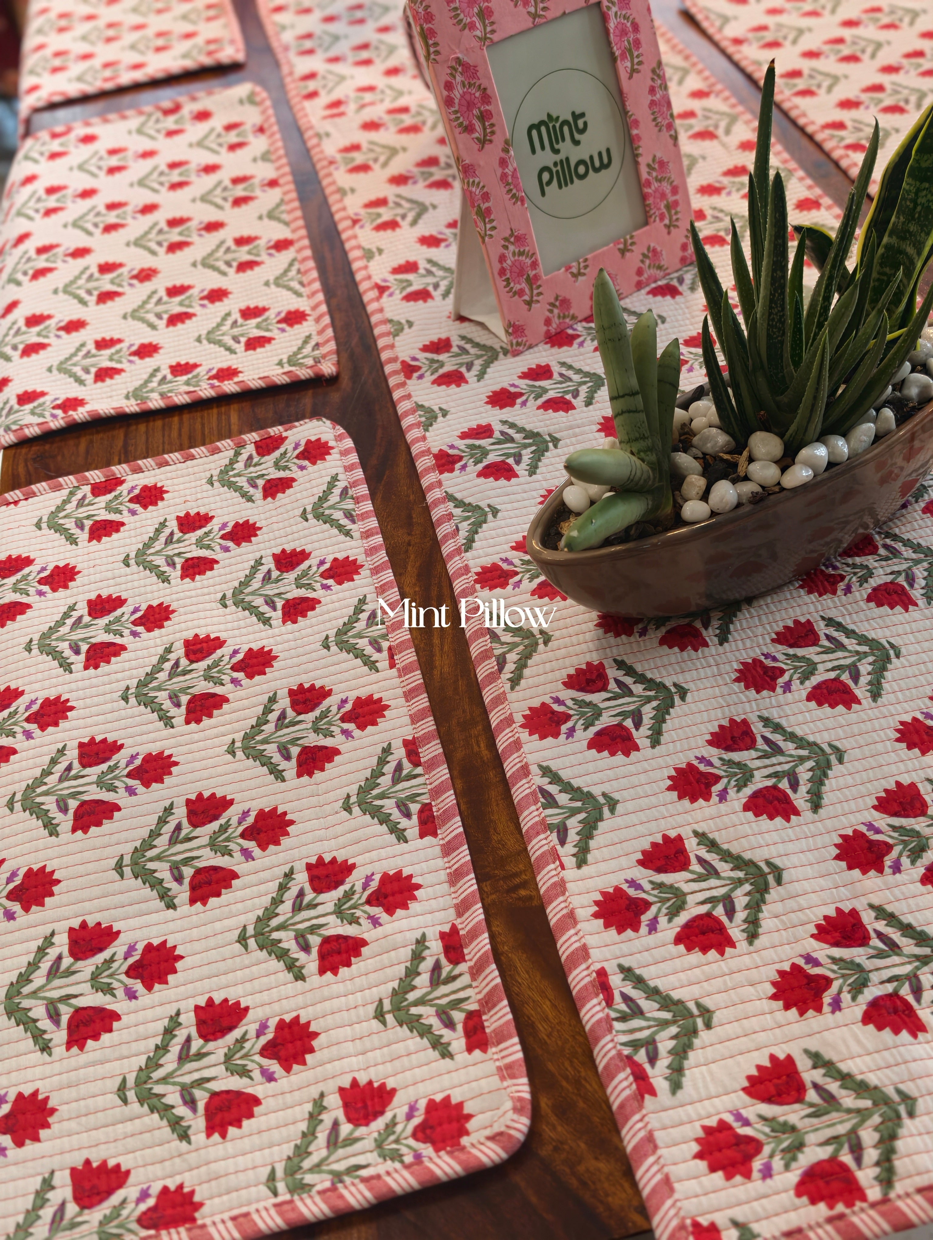 Quilted 6-Seater Runner & Mat Set