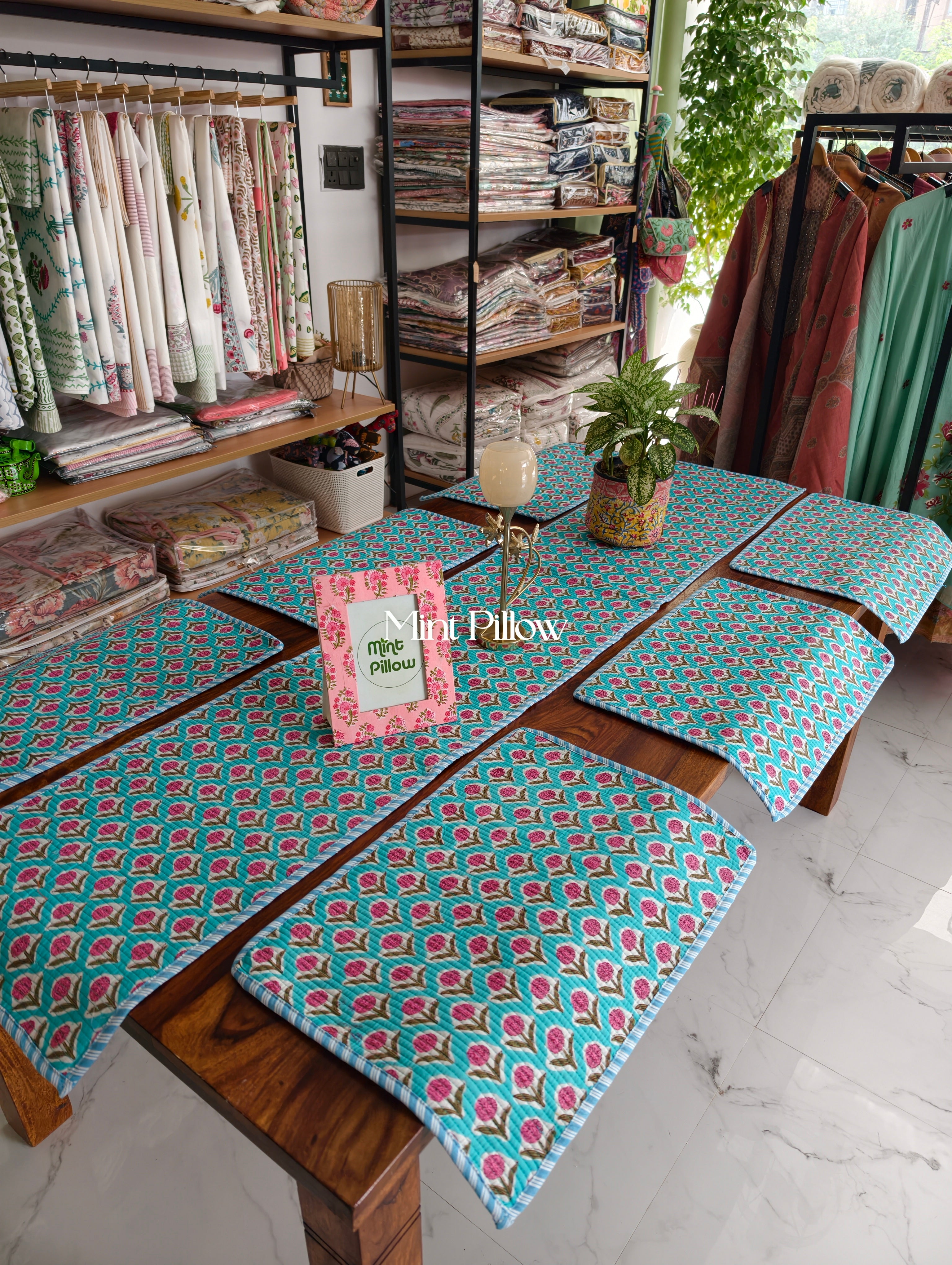 Quilted 6-Seater Runner & Mat Set