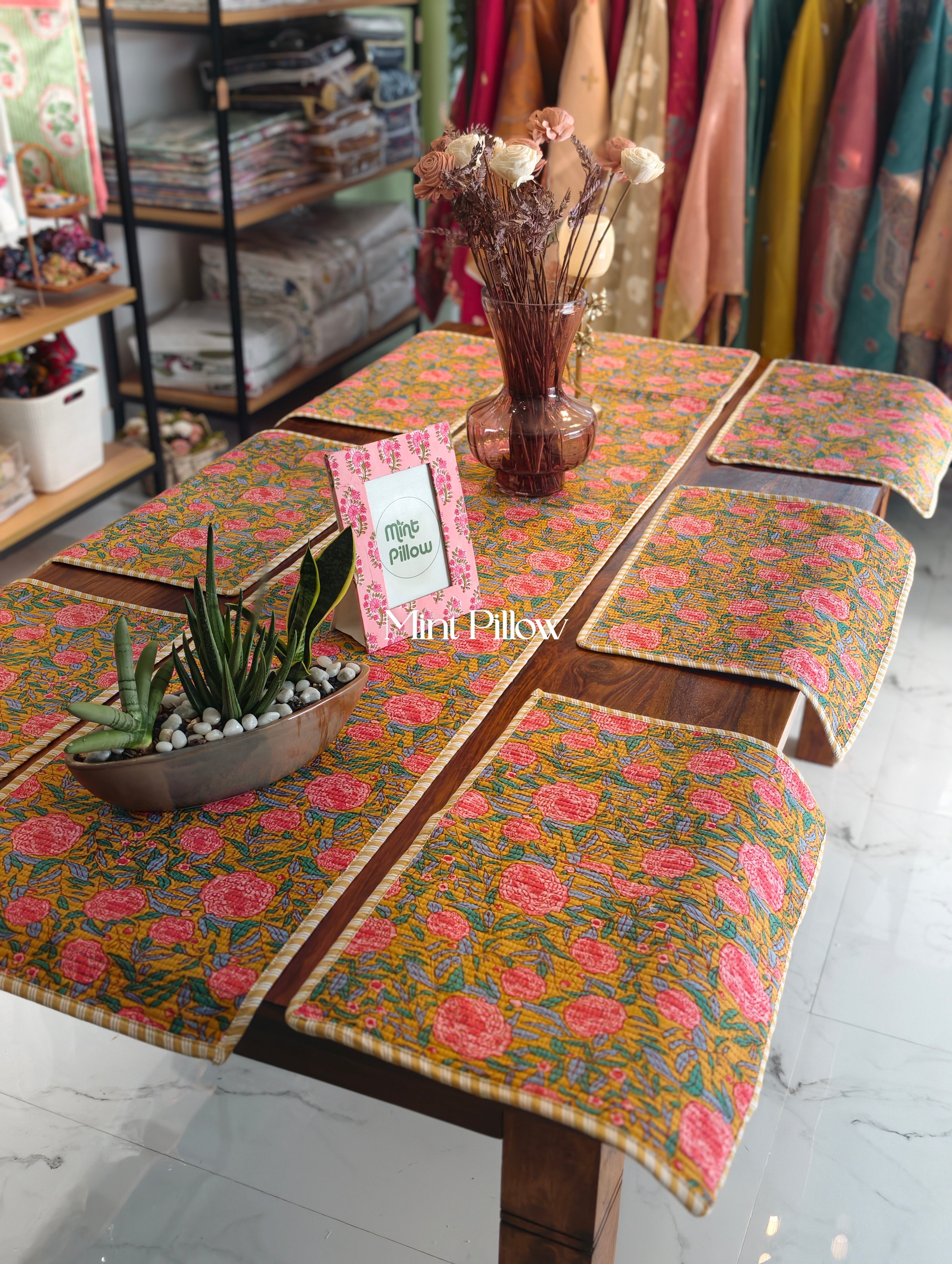 Quilted 6-Seater Runner & Mat Set