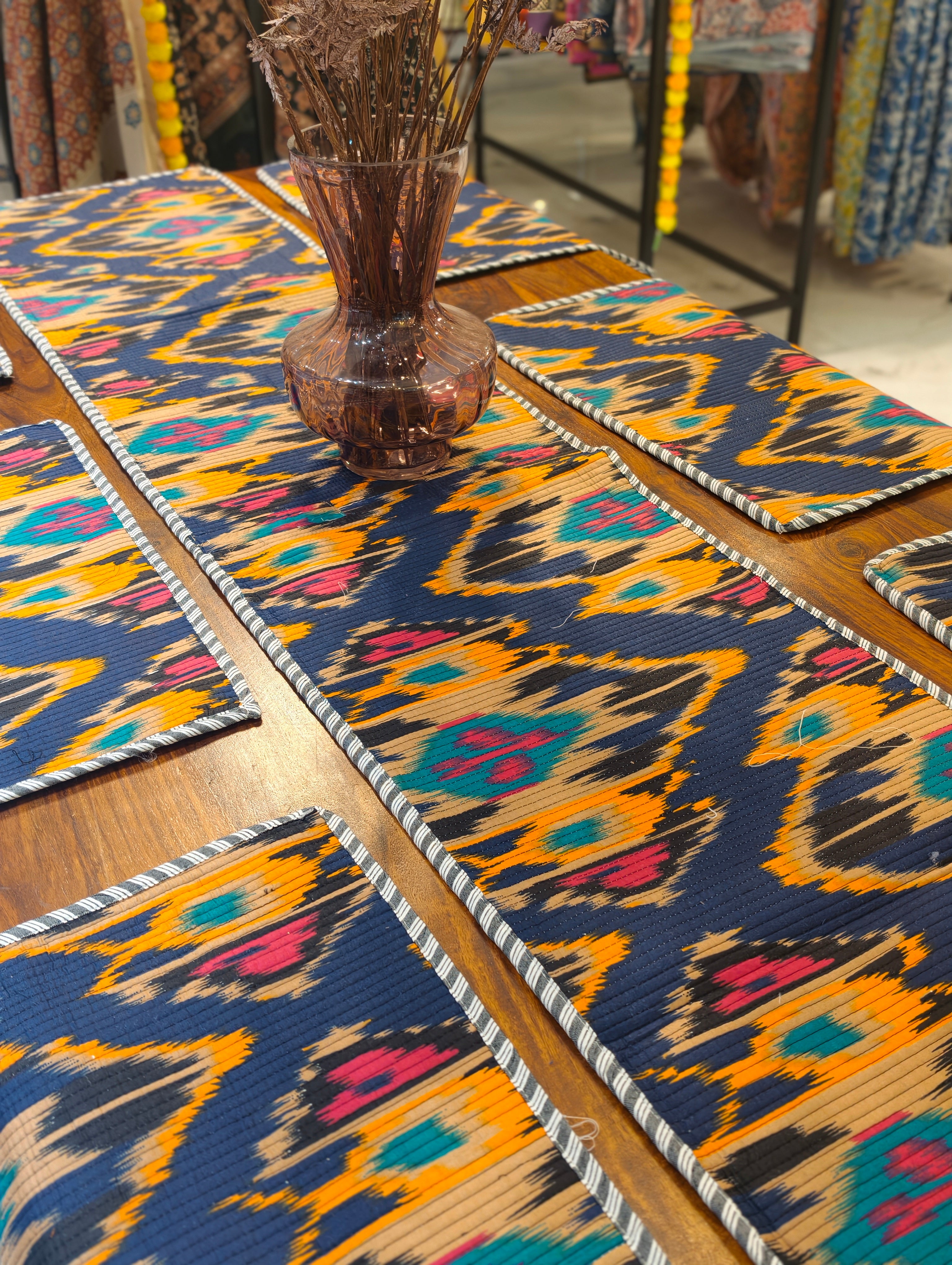 Quilted 6-Seater Runner & Mat Set
