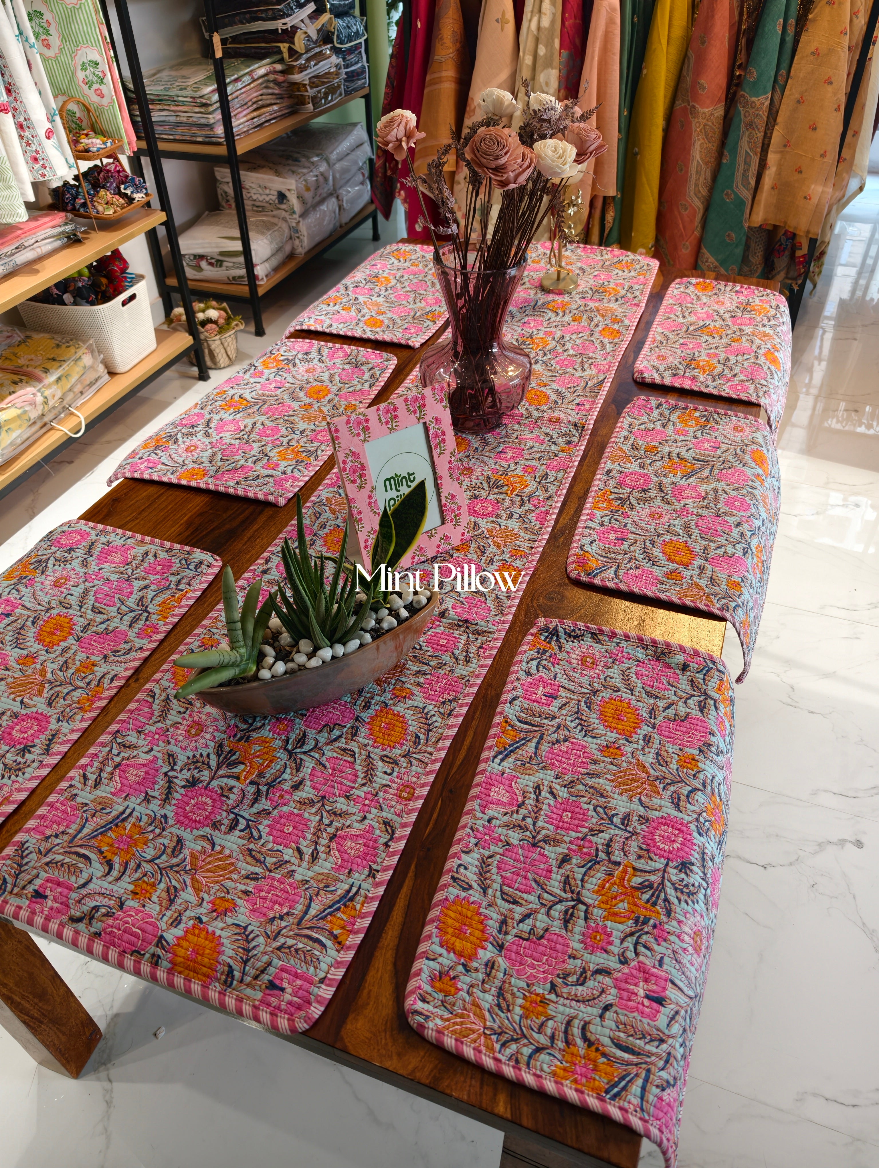 Quilted 6-Seater Runner & Mat Set