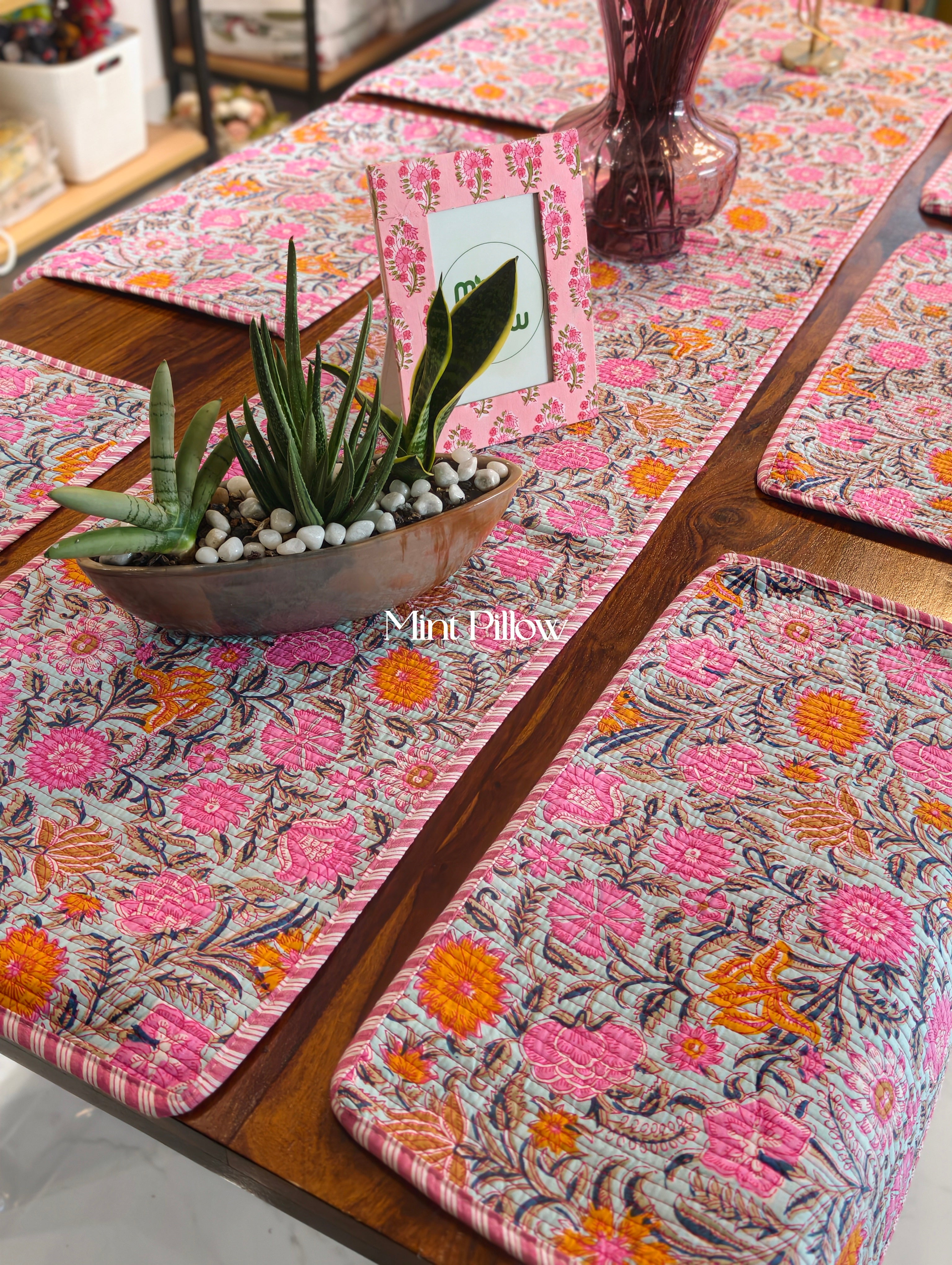 Quilted 6-Seater Runner & Mat Set