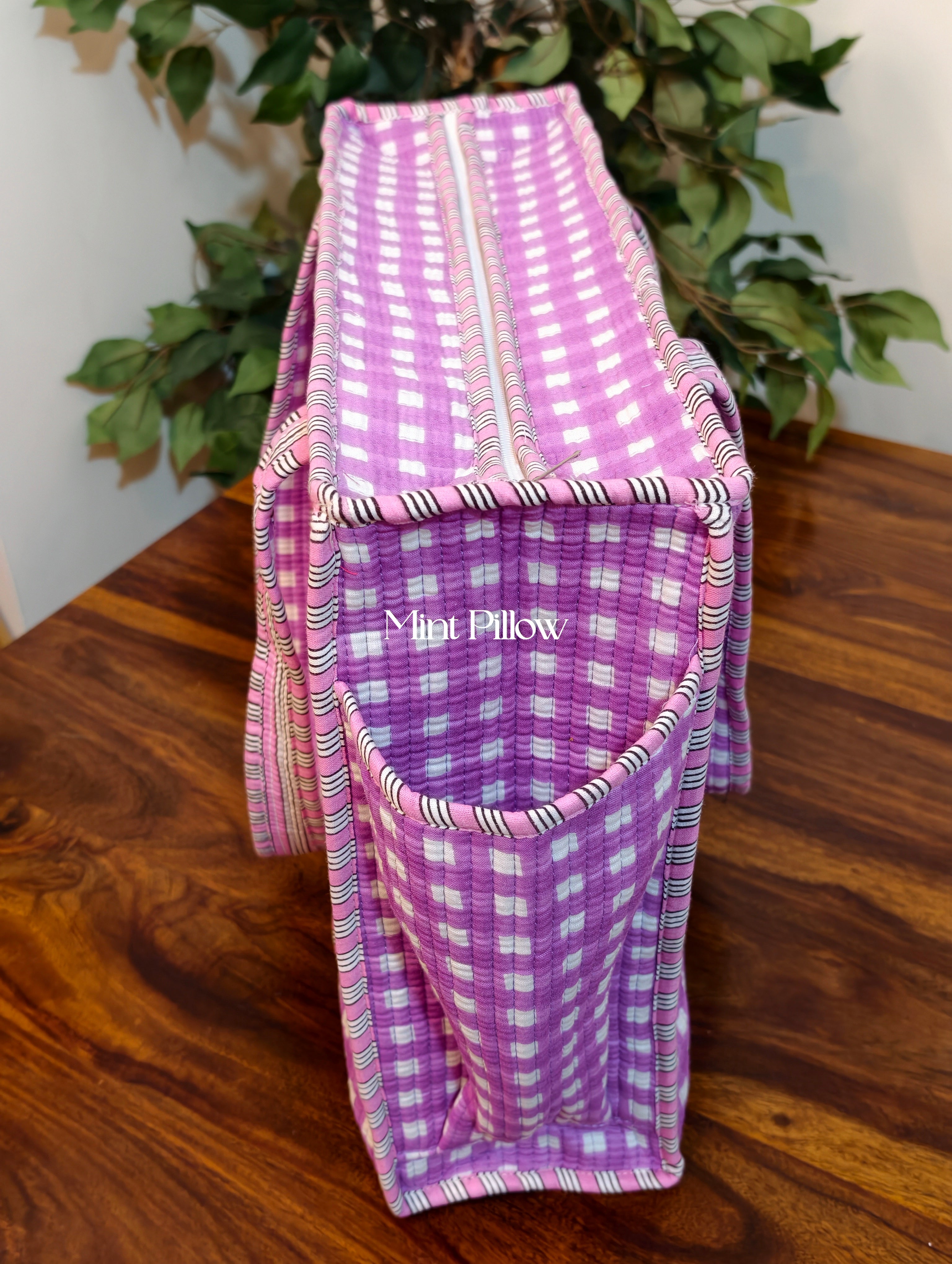 Tote Bag with Side Pocket