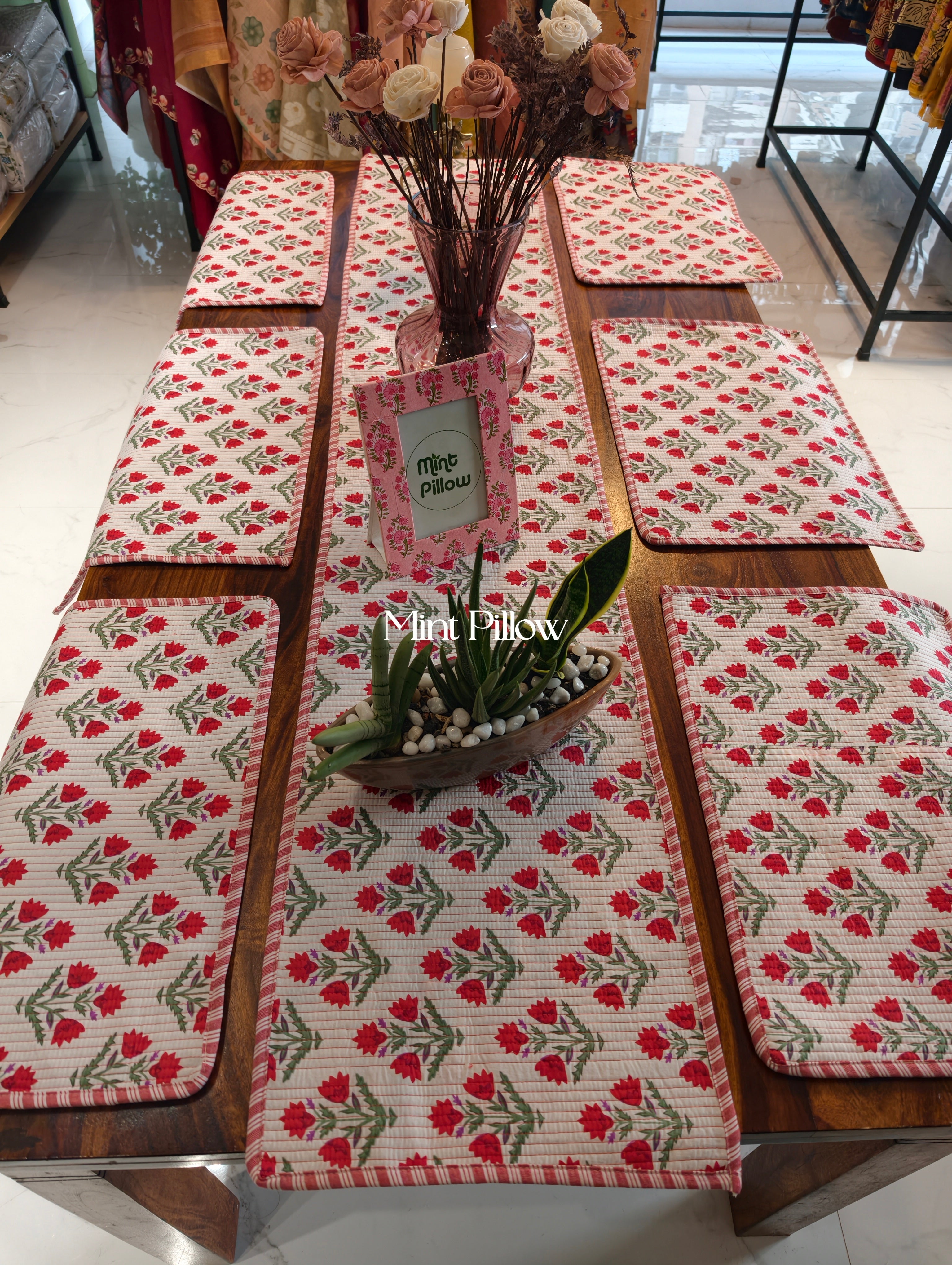 Quilted 6-Seater Runner & Mat Set