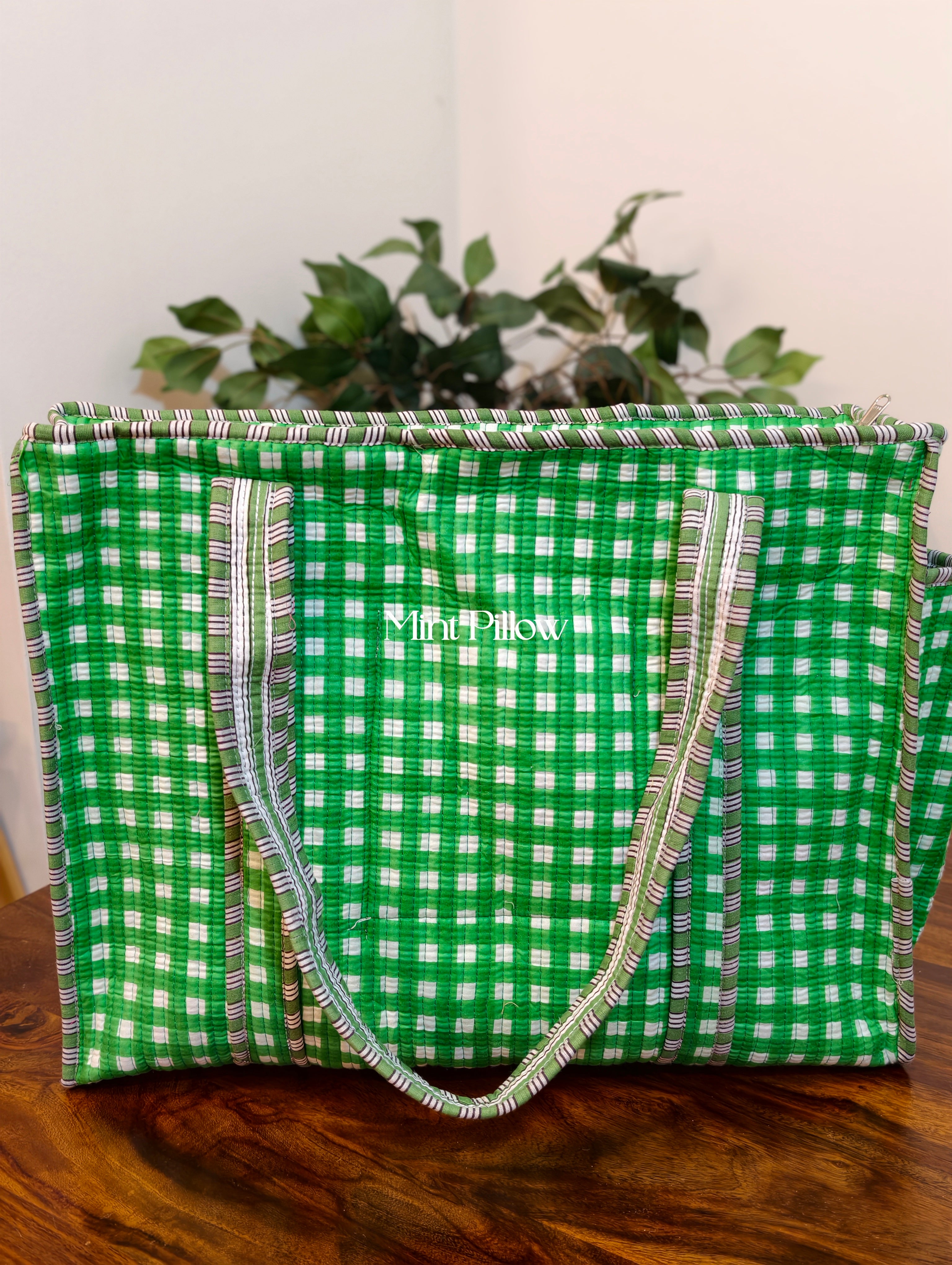 Tote Bag with Side Pocket