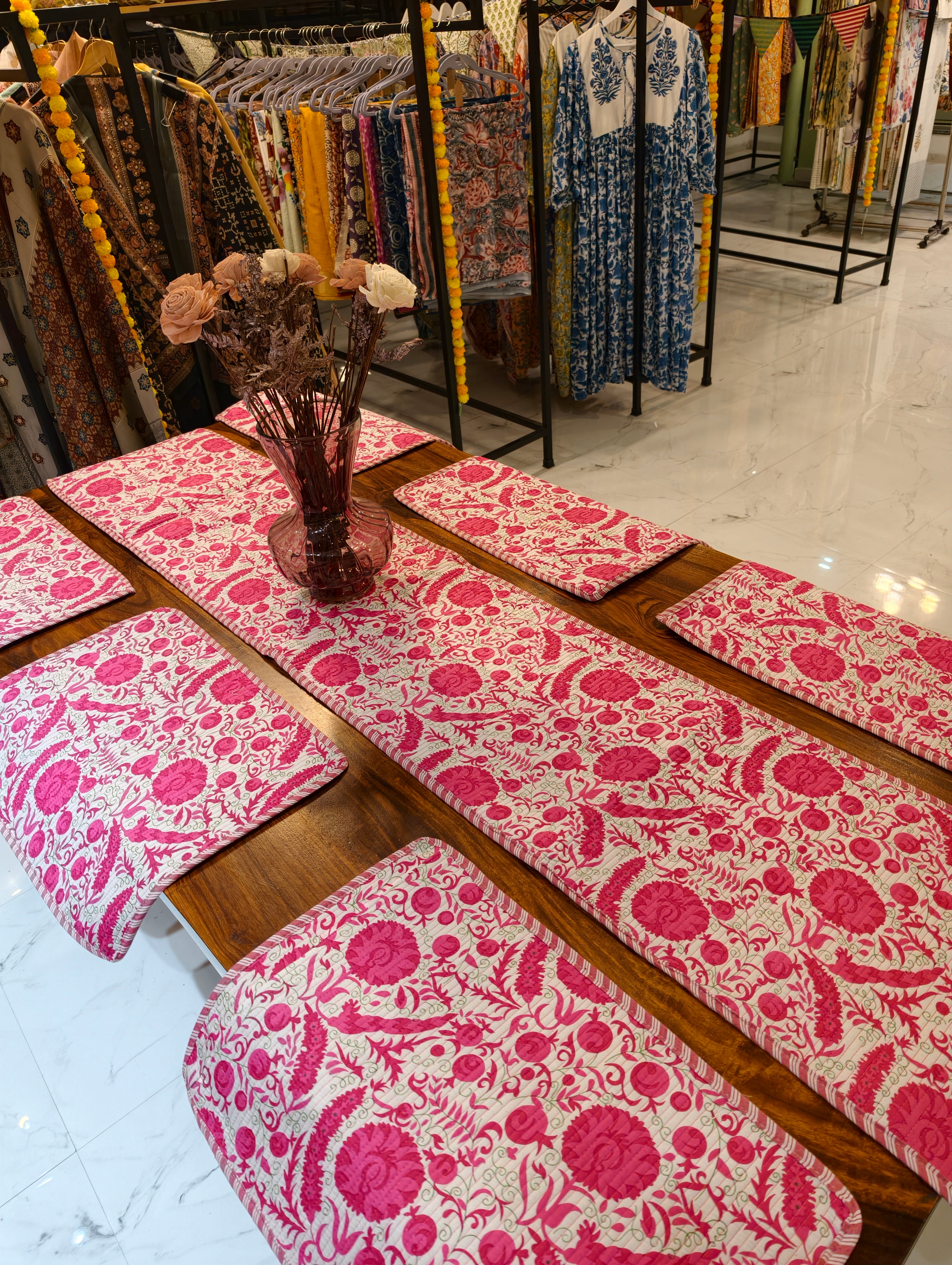 Quilted 6-Seater Runner & Mat Set