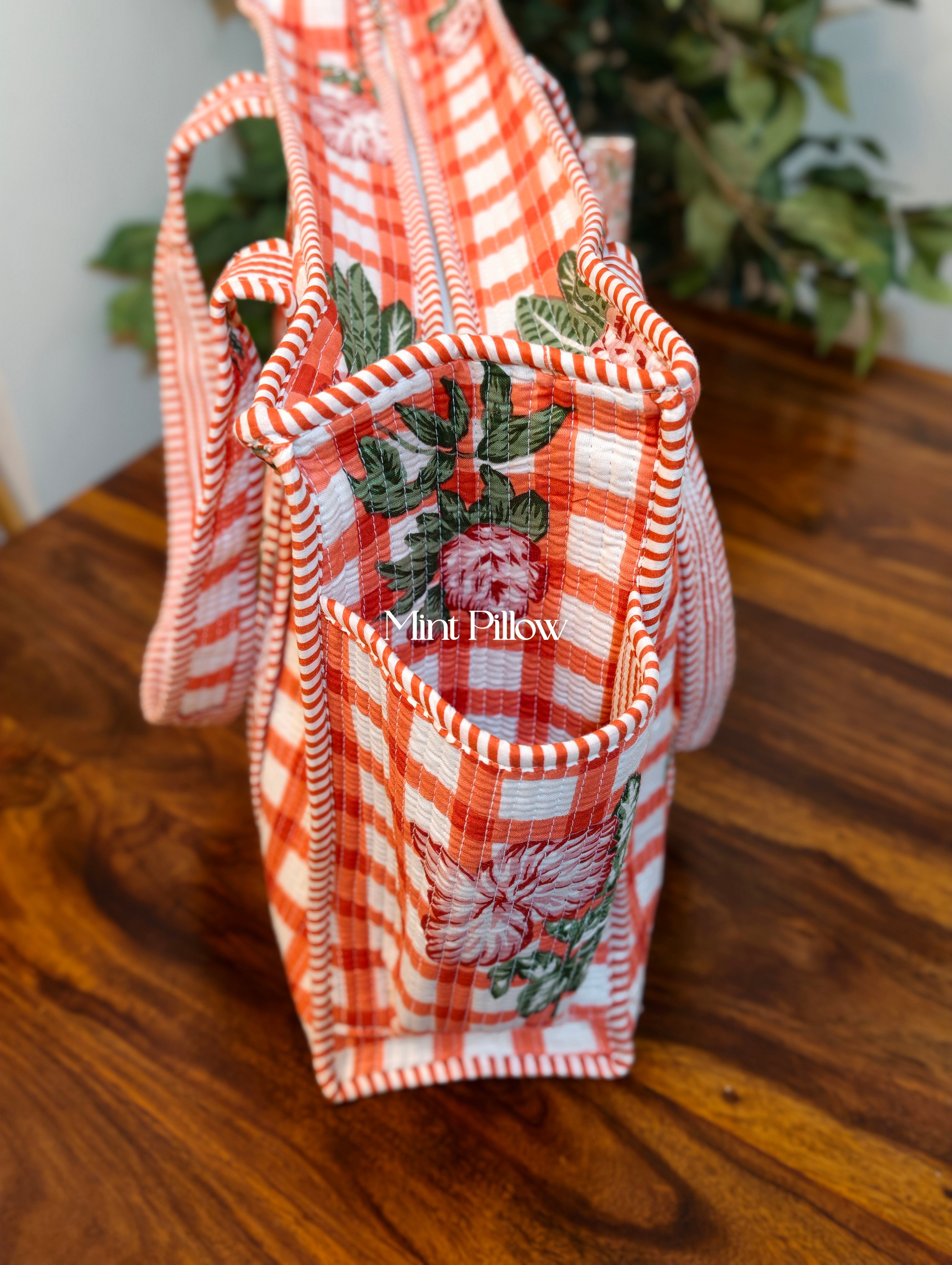 Tote Bag with Side Pocket