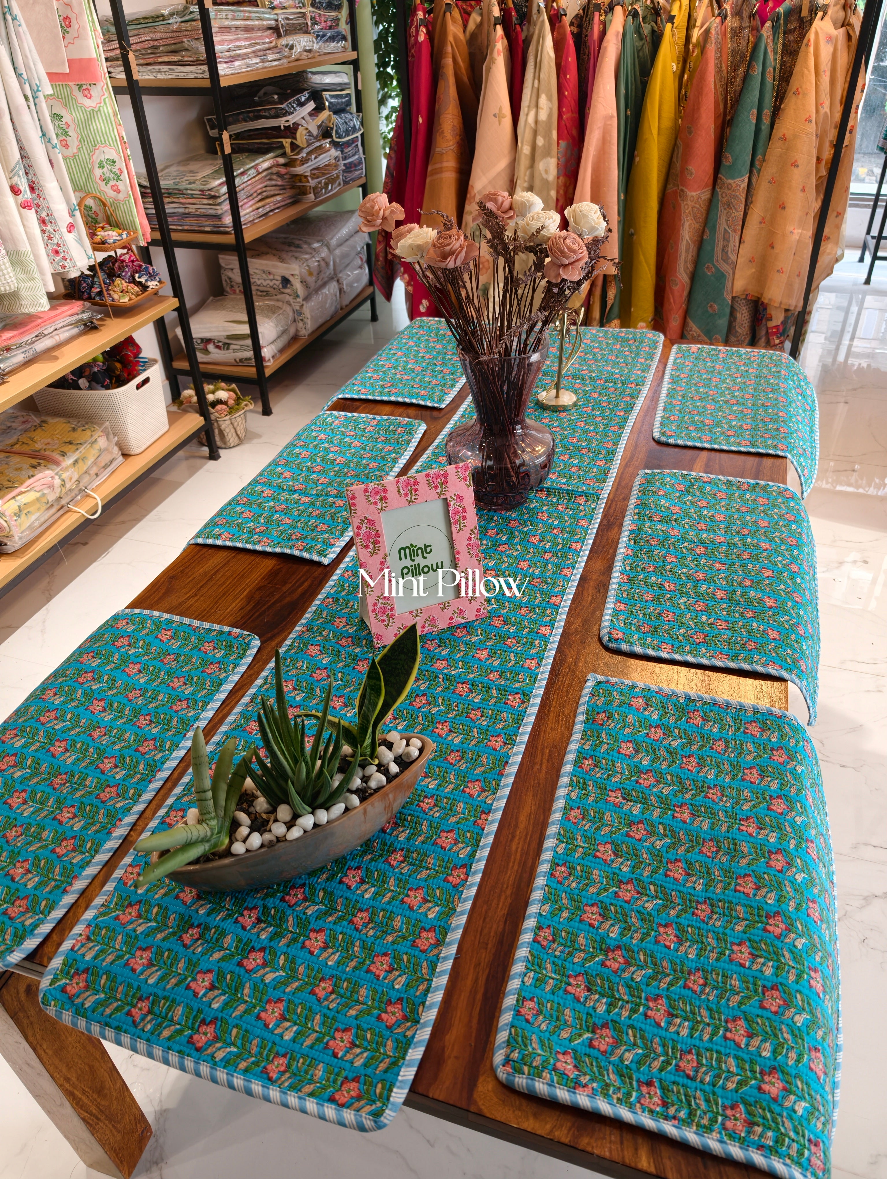 Quilted 6-Seater Runner & Mat Set