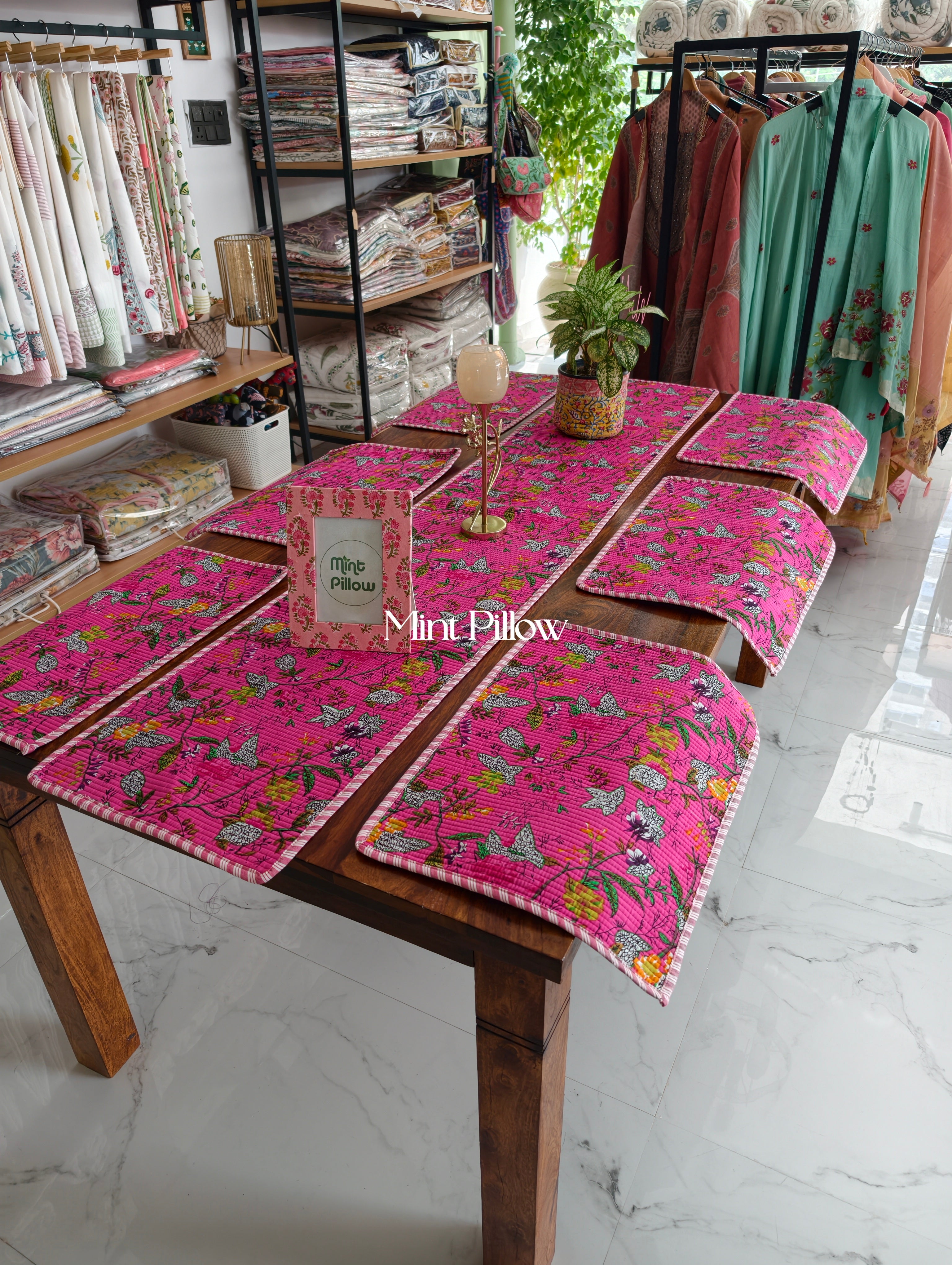 Quilted 6-Seater Runner & Mat Set