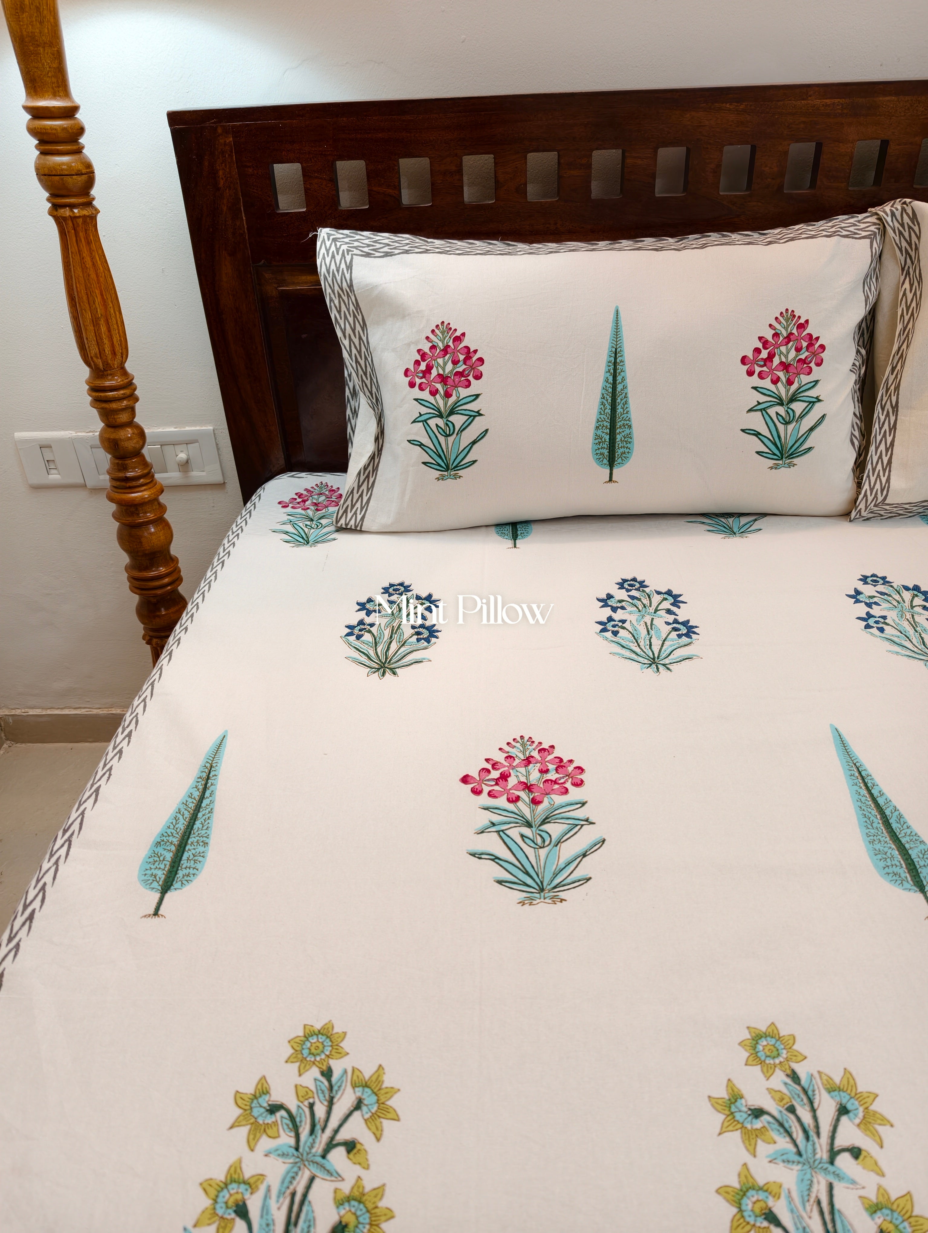 King/Queen Size Regular Bedsheet
