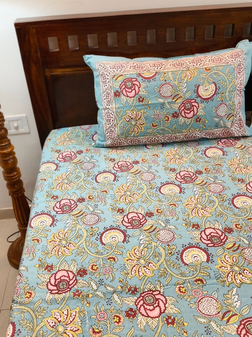 King/Queen Size Regular Bedsheet