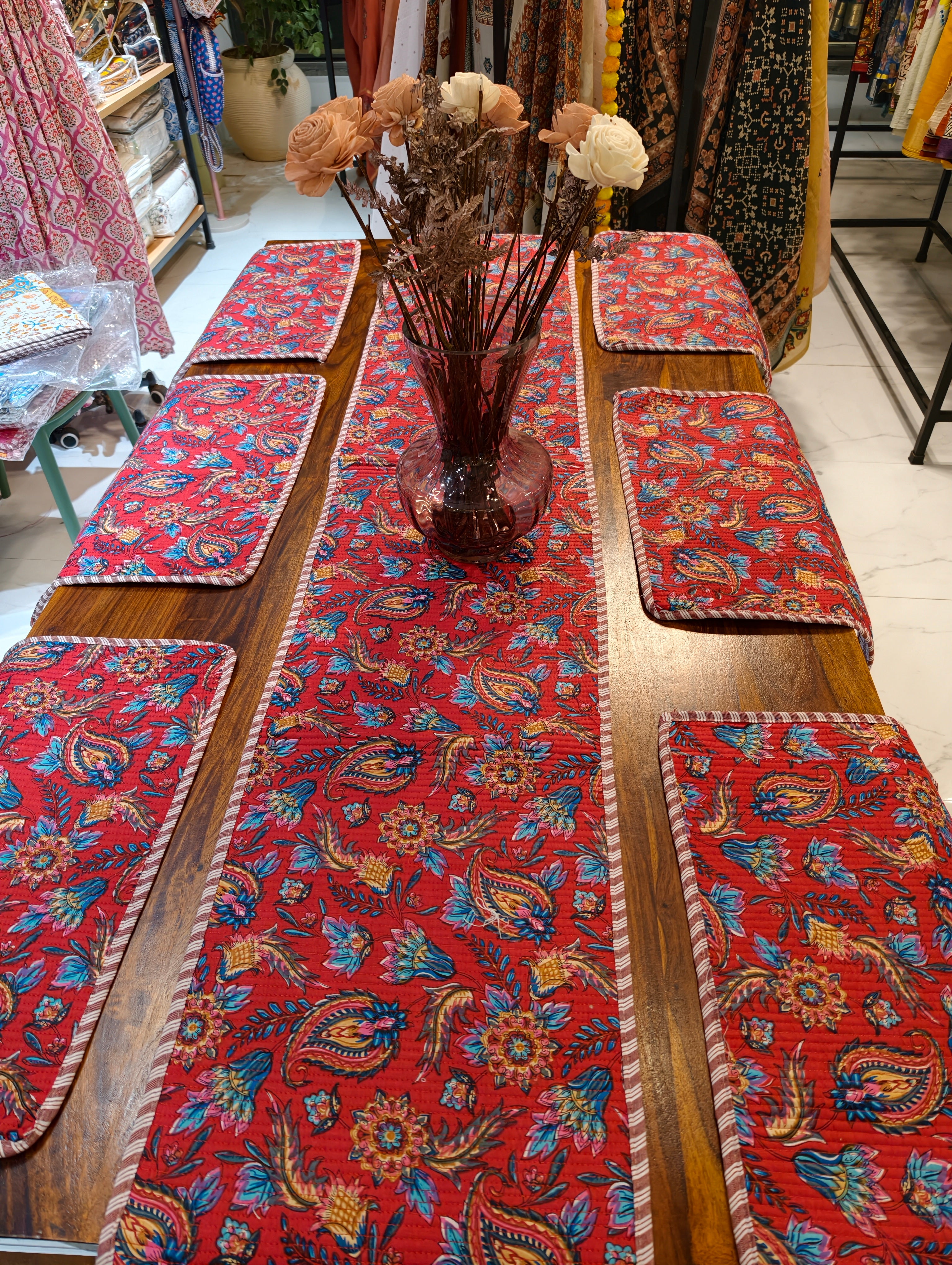 Quilted 6-Seater Runner & Mat Set